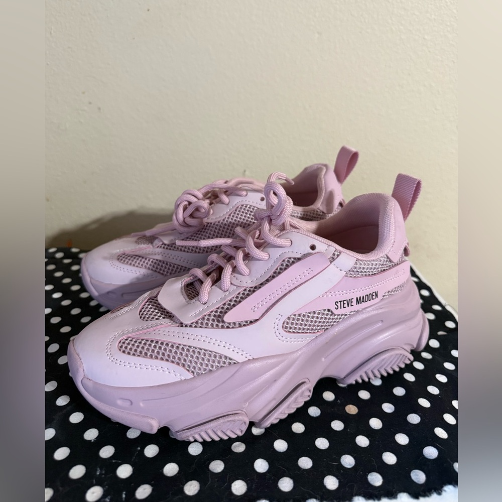 Steve Madden Possession Sneakers